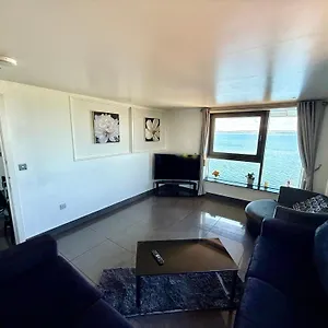 Ocean Park - Oceanfront - Free Parking And Fast Wifi Apartment Edinburgh